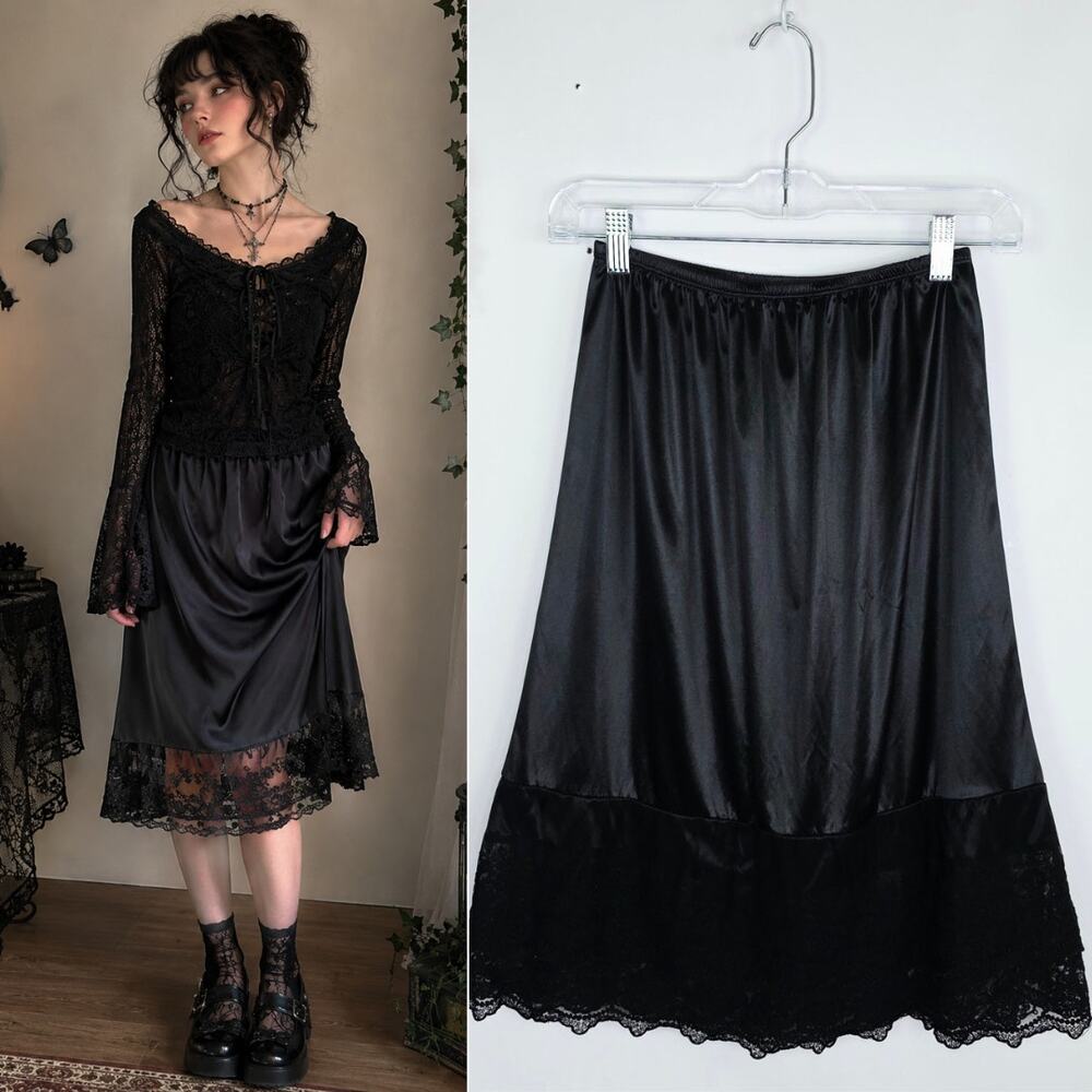 O2 Collection Half Slip Skirt Large Black Lace Hem Satin Goth Whimsigoth Vampy